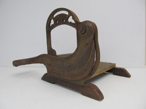 lot 49 image: Primitive Antique Cast Iron RAADVAD Swedish Bread Slicer