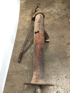 lot 243 image: Old Vintage Deco Cast Iron WARDS Water Pump