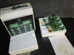 lot 10 image: Ertl Collectibles Precision Classic...