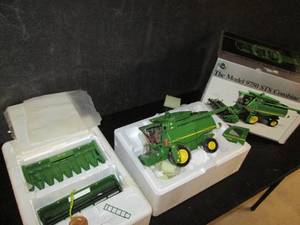 lot 13 image: Ertl Collectibles Series II Precisi...