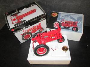 lot 17 image: Ertl Collectibles Precision Series ...