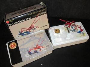lot 19 image: Ertl Collectibles Precision Series ...