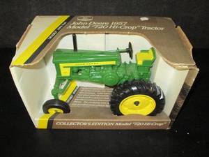 lot 24 image: Ertl Collectors Edition Model 720 ...