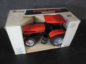 lot 52 image: Agco Allis 9650 Die Cast Tractor #H...