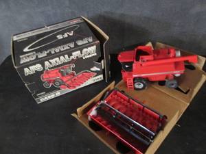 lot 57 image: Ertl Case AFS Axial-Flow Combine #2...