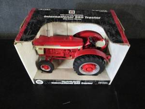 lot 81 image: Ertl Collector Edition Internationa...