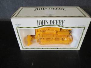 lot 82 image: John Deere Collectors Edition 420 C...