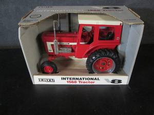 lot 96 image: Etrl International 1568 Tractor V8 ...