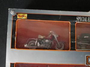 lot 114 image: Harley Davidson 118 Die Cast Metal...