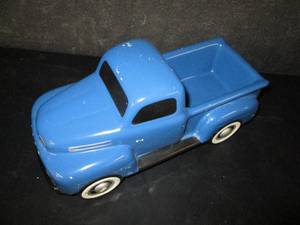 lot 125 image: Ceramic Ford F1 9A...