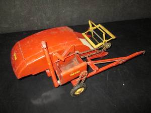 lot 126 image: 1950s Tru-Scale all steel pull type combine, Farm Implement Item 9A