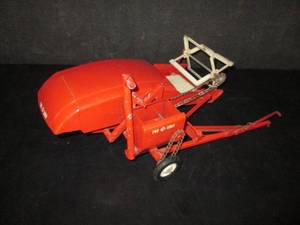 lot 136 image: Tru-Scale Farm Implement Tractor At...
