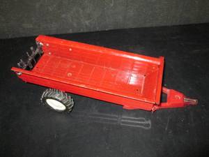 lot 139 image: Tractor Wagon Attachment 6B...