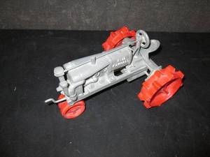 lot 174 image: Farmall F-30 Tractor 5B...