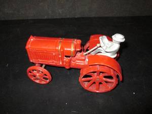 lot 175 image: McCormick-Deering Tractor With Figu...