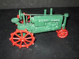 lot 176 image: Massey Harris Tractor 5B...