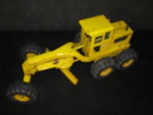 lot 179 image: Vintage Metal Tonka Truck 6A...