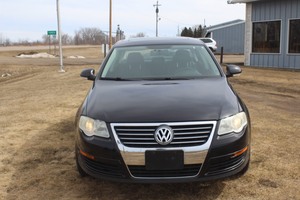 2008 Volkswagen Passat Komfort - 2 Owners - 121,999 Miles -