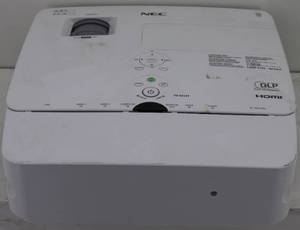 lot 15 image: NEC NP-PE401H HDMI Projector