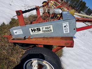lot 16 image: H & S 7 Hay Tedder