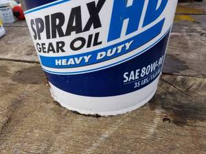 lot 77 image: Gear Oil