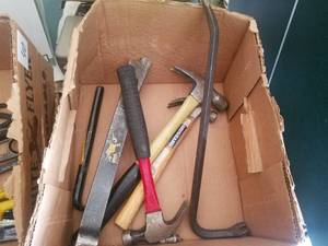 lot 98 image: Assorted Tools