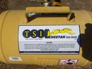 lot 111 image: Cheetah Tire Bead Seater