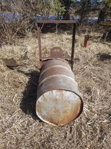 lot 113 image: Homemade Trap and Assorted Rocks