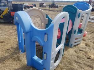 lot 134 image: Little Tikes Play Set