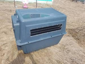 lot 135 image: Aspen Pet Carrier