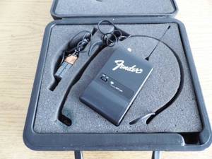 lot 8 image: Fender Wireless Microphone
