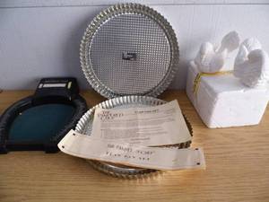 lot 23 image: Pampered Chef Pans - Bartenders Guide - Birds