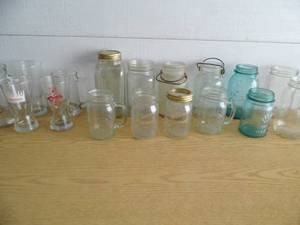 lot 27 image: Jars - Glasses