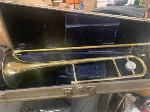 Vintage Conn Conquest Trumpet with Case