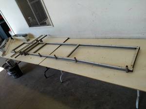 lot 40 image: 9 Cutting Frame & (2) Folding Saw ...