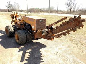 lot 5 image: Case Maxi Sneaker TrencherCable Plow