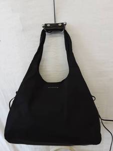 lot 2 image: Kate Spade Fabric With Leather Trim Handbag