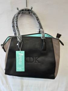 lot 68 image: Initials Inc. Vegan Leather Handbag (New With Dust Bag)