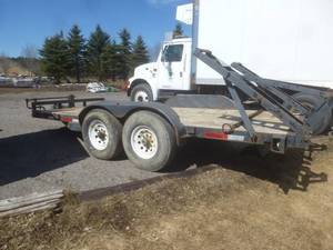 lot 5 image: 1994 Fech Skid Steer Trailer # T7