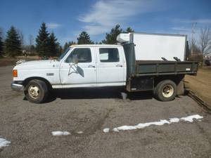 lot 11 image: 1988 Ford Crew Dump Truck F350