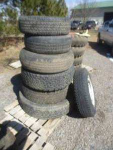lot 15 image: Assorted TiresRims