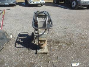 lot 24 image: Stow Vibratory Packer