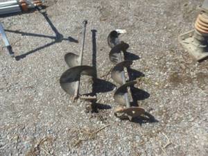 lot 26 image: Auger Bits Dirt