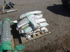 lot 32 image: Sand Bags