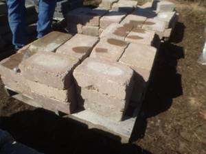 lot 41 image: Lake Land Block Pallet # 3
