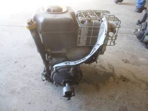 lot 48 image: Briggs & Stratton 6.5 HP Engine
