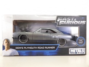 MINT New Jada 124 Fast and Furious Doms Plymouth Road Runner