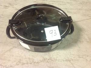 lot 93 image: CROCK POT
