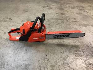 lot 108 image: ECHO View the Collection 16 in. 34 cc Gas 2-Stroke Cycle Chainsaw In working conditions