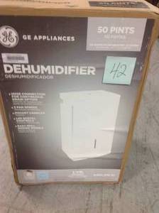 lot 42 image: GE ADEL50LW 50 pt. Dehumidifier - White open box customer return